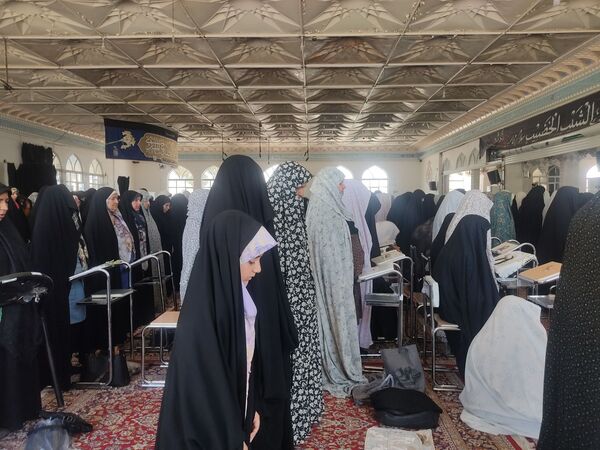 نماز عبادی سیاسی جمعه در کاشمر برگزار شد