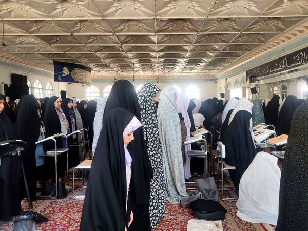 نماز عبادی سیاسی جمعه در کاشمر برگزار شد