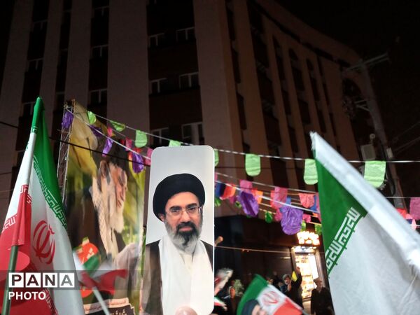 اجتماع مردمی میدان حجاب مشهد