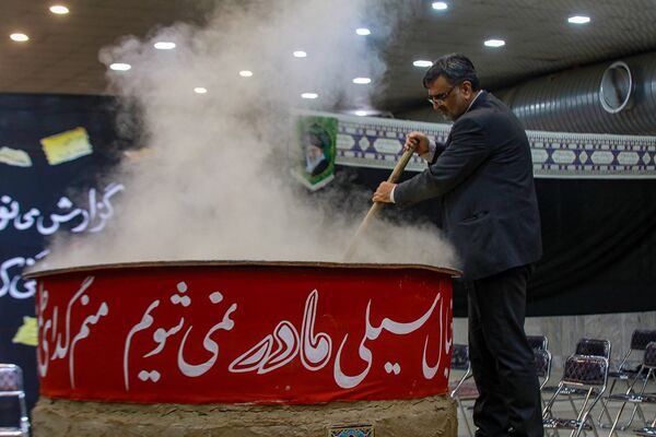 یک شب به یاد ماندنی در دبیرستان ماندگار امام صادق(ع) قم