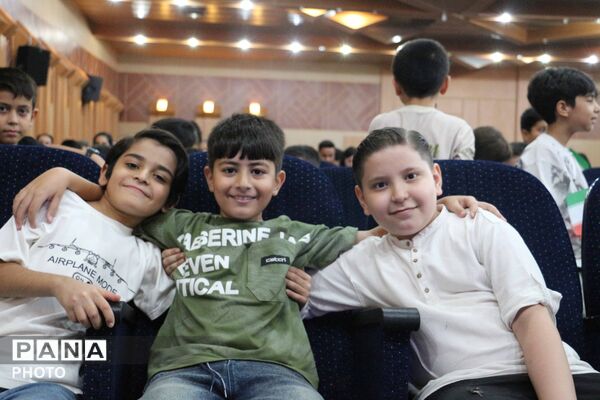 جشن شکوفه‌ها در مدارس سما؛ آغاز سال تحصیلی با یاد شهدای دانش‌آموز
