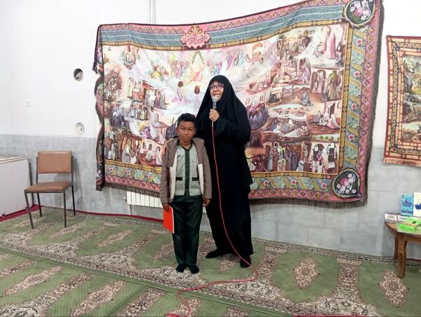 برگزاری صبحگاه مهدویت در مدرسه پیروزی