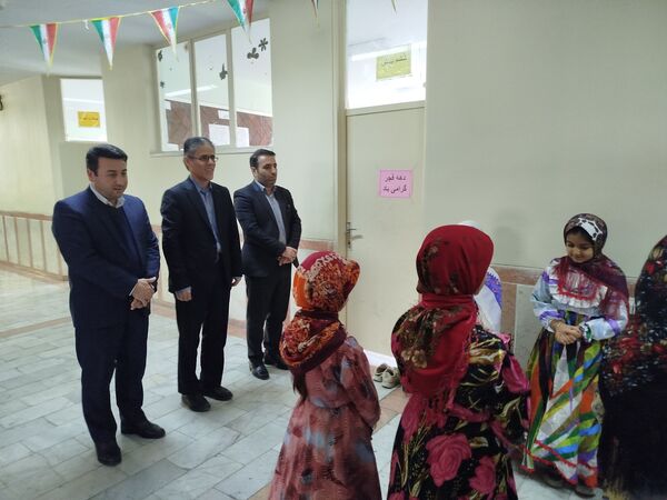 طنین زنگ انقلاب در مدارس شهرستان هوراند
