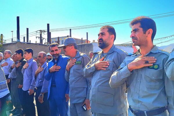 حضور پرشور دانش‌آموزان و فرهنگیان در راهپیمایی روز دانش‌ آموز در باشت 
