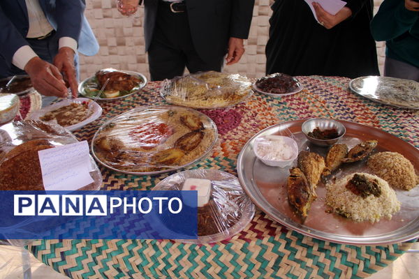 جشنواره غذا و صنایع دستی در اردوی تمشک دختران استان بوشهر