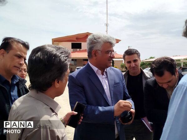 بازدید فرماندار  از شرکت زرین‌فلز کاشمر