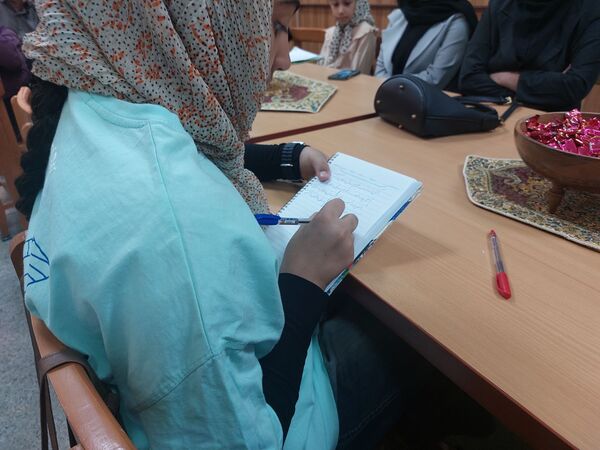 گردهمایی هنرمندان به مناسبت بزرگداشت استاد شهریار در شهرستان حاجی آباد