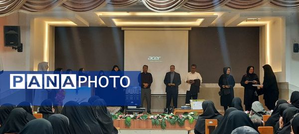 اولین جلسه انتخابات اعضای انجمن اولیا و مربیان در دبیرستان نمونه دولتی مهشید مصلی نژاد