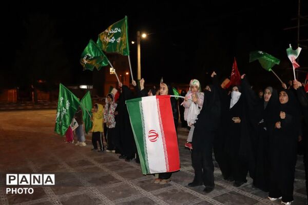 راهپیمایی باشکوه شبانگاهی در کوهنانی و اعلام حمایت مردم از رهبر انقلاب اسلامی  