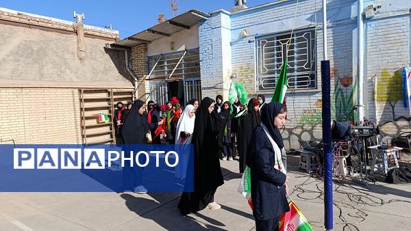 آیین نواختن زنگ انقلاب اسلامی به مناسبت چهل و ششمین سالگرد پیروزی انقلاب در نیشابور