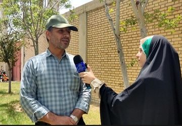 برپایی نماز جمعه همدلی و ایستادگی مردم شهید پرور اصفهان 