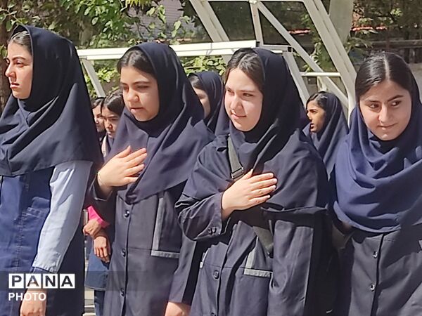  جشن جوانه ها در دبیرستان مطهره 