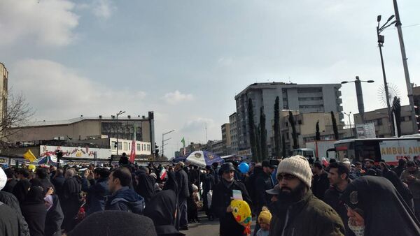 جشن پیروزی انقلاب در خیابان‌های تهران