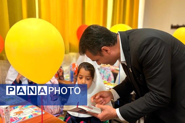 درخشش شکوفه های امید در مدرسه آیت الله خامنه ای 