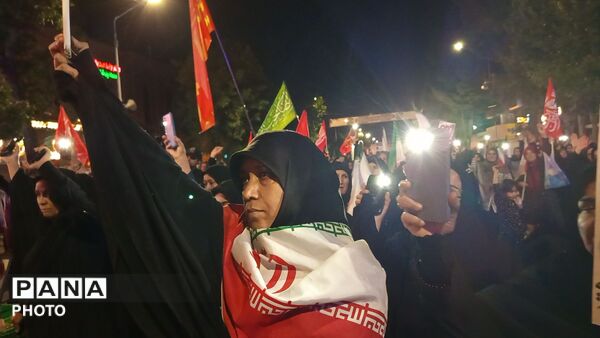 هم‌نشینی‌های همیشگی در حسینیه امام خمینی (ره)