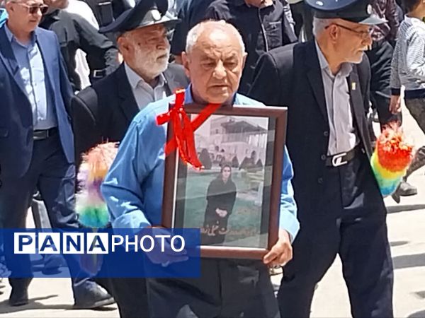 تشییع پیکر مطهر شهیده مریم قنبریان شهید جنایت رژیم صهیونیستی در آستان مقدس حضرات سیدالکریمان