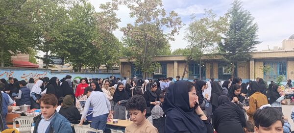 برپایی بازارچه در  دبستان امام جعفر صادق (ع) آشخانه