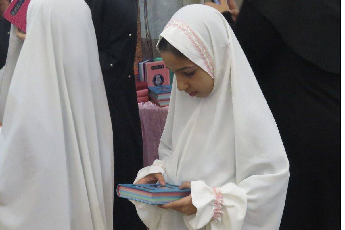 جشن تکلیف دختران؛ گامی نو در مسیر بندگی و مسئولیت‌پذیری