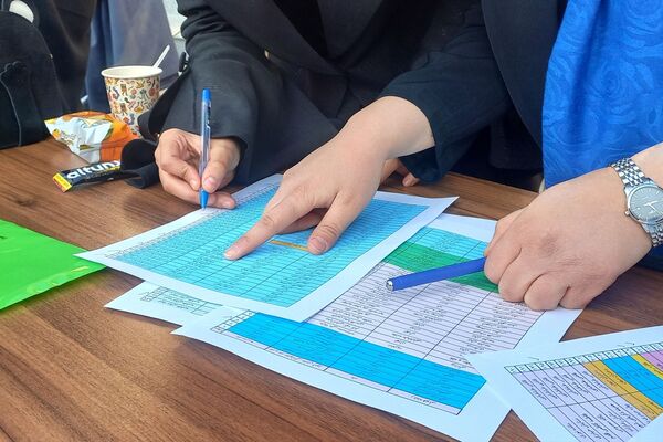 تقدیر از رتبه‌های برتر کنکور در اداره آموزش‌و‌پرورش شهرستان اسلامشهر 