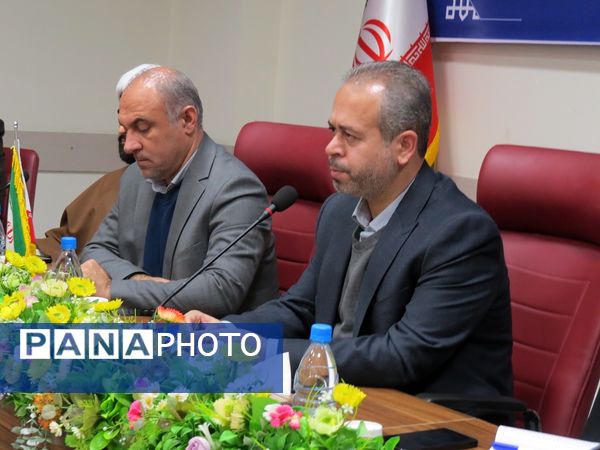 برگزاری جلسه ستاد دهه فجر استان