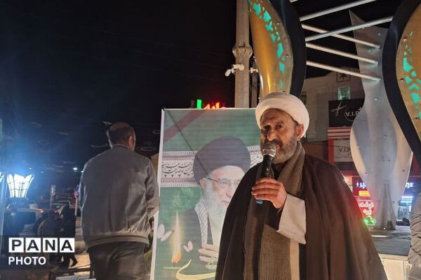 راهپیمایی عظیم مردم فیروزکوه بر علیه آمریکا و اسرائیل جنایتکار برای خون‌خواهی رهبر معظم انقلاب‌اسلامی