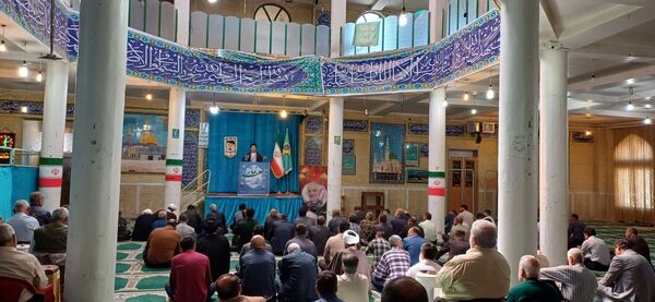 نماز جمعه باشکوه و آیین تجلیل از برگزیدگان رویداد «دختران حاج قاسم» 