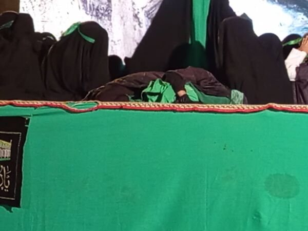 بازخوانی روایات تاریخی و سیره سیاسی امام کریم
