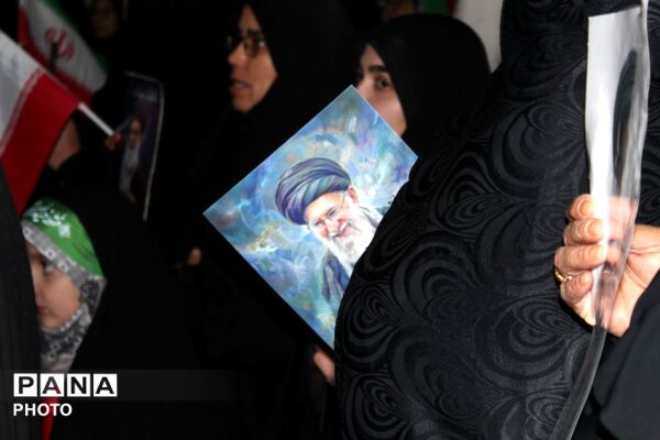 مراسم سازمان دانش‌آموزی فاروج به یاد دانش‌آموزان شهید میناب