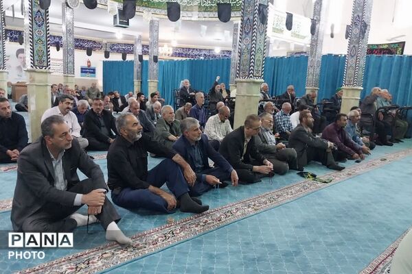 میعادگاه اقتدار و ایمان؛ طنین یاد شهدای والامقام در مصلی فیروزکوه