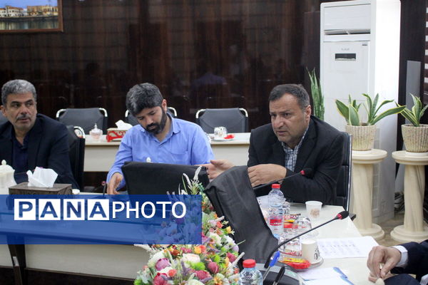نشست شورای برنامه‌ریزی و نظارت تعلیم و تربیت کودک آموزش و پرورش استان بوشهر