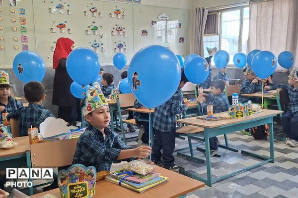  جشن شکوفه ها در آموزشگاه فردوسی