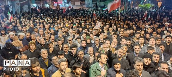 تداوم تجمعات شبانه مردمی در خونخواهی شهید امت و آئین شبی با پیکر شهدا