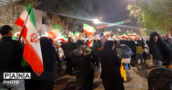 حماسه‌ حضور در زیر باران