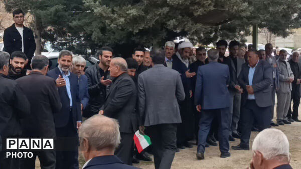 بدرقه تا بهشت، مراسم خاکسپاری شهید سرافراز پرویز ضرونی در کوهدشت 