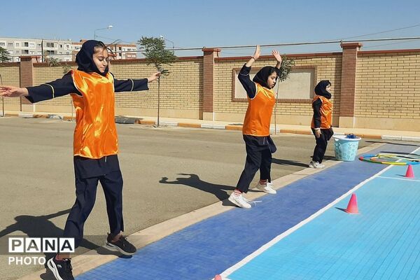 مسابقات ورزشی جام مهر در دبیرستان شهدای فراجا 