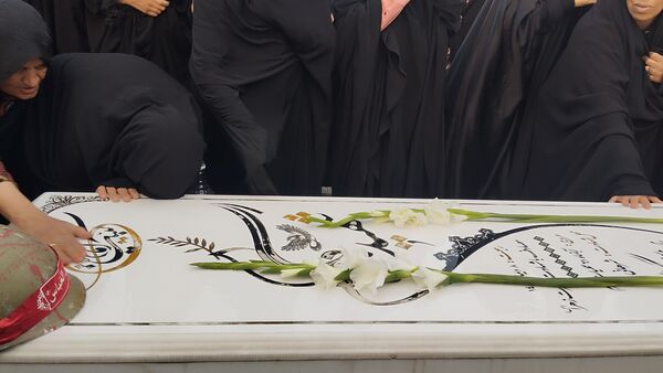 غبارروبی شهیدان گمنام در مشهد مقدس