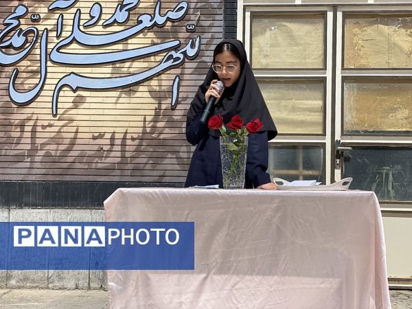 معلمان، مشعل‌داران راه آگاهی در آیینه‌ مهر و خرد