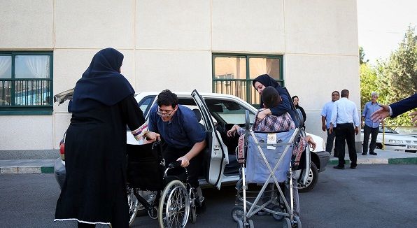 هیچ دانش‌آموزی نباید به خاطر هزینه‌های رفت ‌وآمد از تحصیل باز بماند