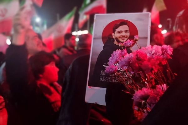 تشییع پیکر شهید محمدحسین عزیزی و شهیده حاجیه خانم صلح‌جو