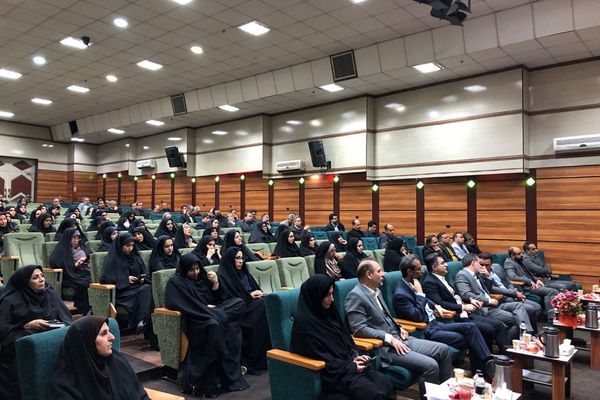 برگزاری جلسه مدیران با حضور فعال مسئولان آموزش و پرورش و اداره کل شهرستانهای تهران در ناحیه دو شهرری