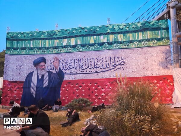 تهران با حضور گسترده مردم، رهبر شهید را بدرقه کرد