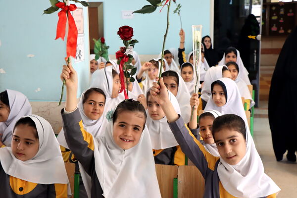 تجلیل از معلمان، سرمایه‌های گران بازار علم