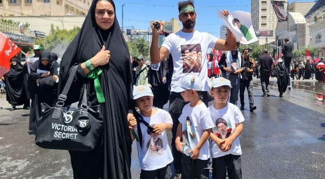 عاشقان امام شهید در مشهدالرضا