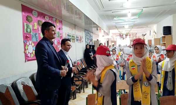 جشنی به‌مناسبت سالروز تاسیس سازمان دانش‌آموزی در لردگان