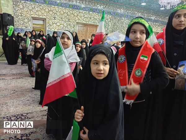 همخوانی سرود «باید برخاست» در قم