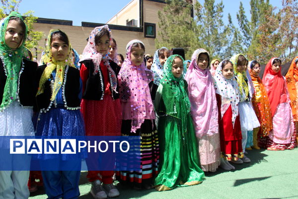 «جشنواره دا» در دبستان غیرانتفاعی امام صادق (ع) 
