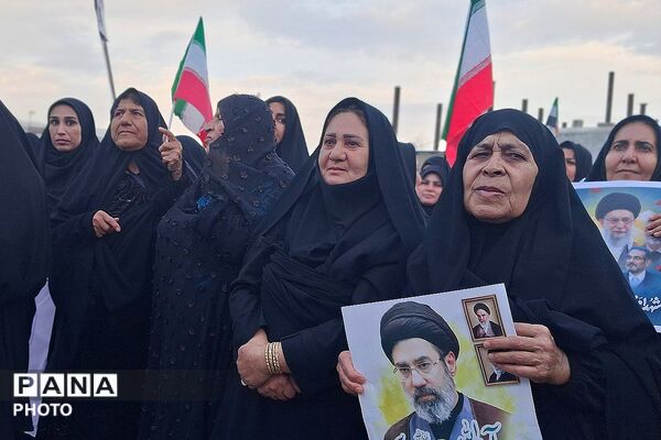 اجتماع بزرگ بانوان زینبی مدافعان ولایت به مناسبت شهادت رهبری شهید امام خامنه‌ای و شهیدان جنگ رمضان در باشت