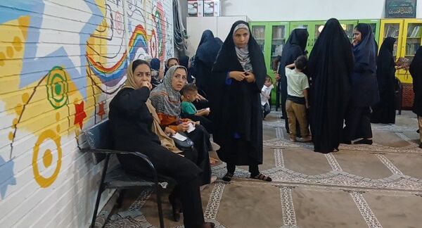 اولین جلسه اولیا و مربیان همراه با انتخابات انجمن اولیا و مربیان در دبیرستان دخترانه میثاق
