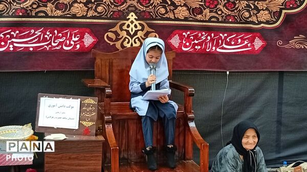 دانش‌آموزان ملایری در موکب سفیر اربعین