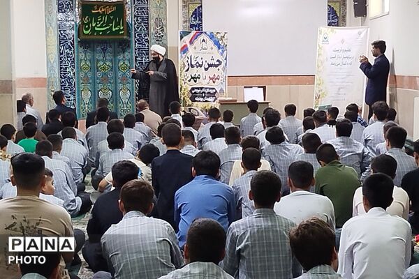 نواخته شدن زنگ بندگی در یک مهر در دبیرستان شهیدان پودینه و شریعتی